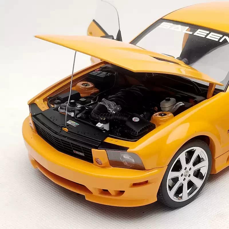 AUTOart 1:18 Ford Mustang Saleen S281 Diecast Model