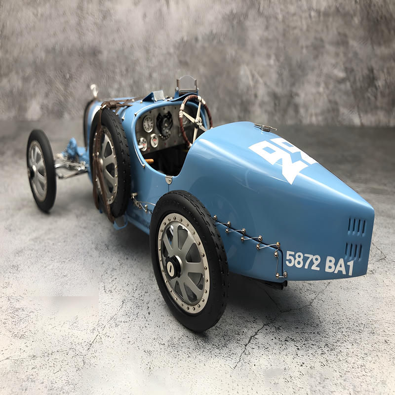 CMC 1:18 Bugatti Type 35 Blue Diecast Model #22