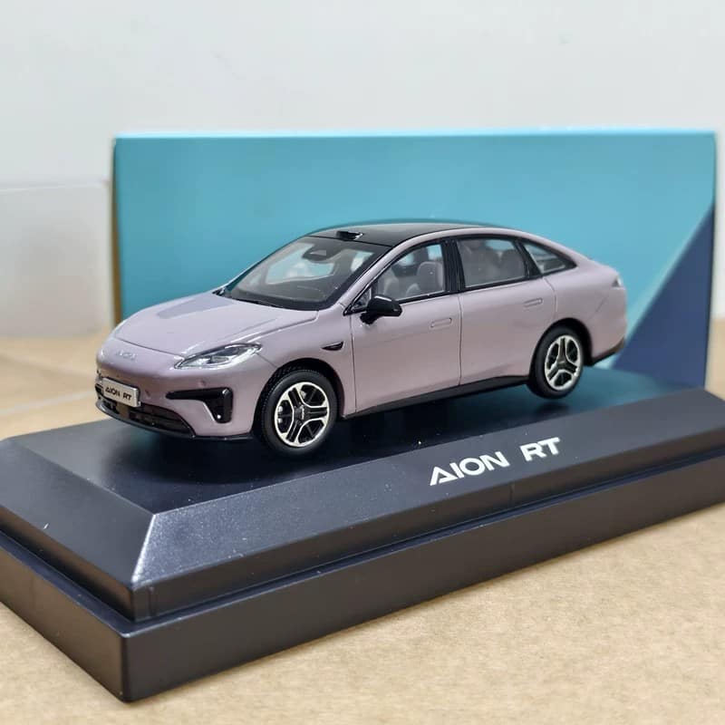 1：43 – YX car model