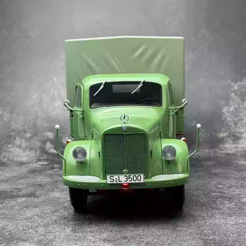 Mercedes-Benz L3500 Truck Transporter 1:18 Diecast Model