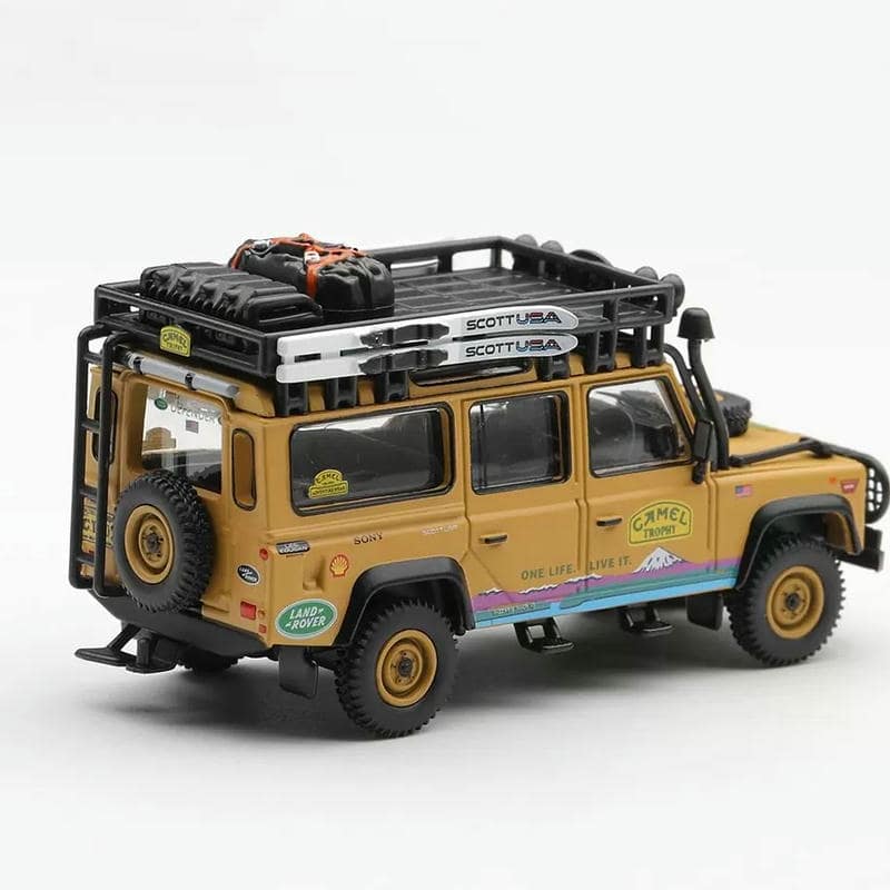 MINI GT 1:64 Land Rover Defender 110 Camel Trophy #1309 Diecast Model