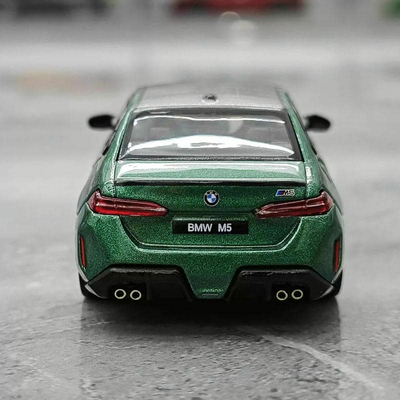 MINI GT 1:64 BMW M5 (G90) Diecast Model Car