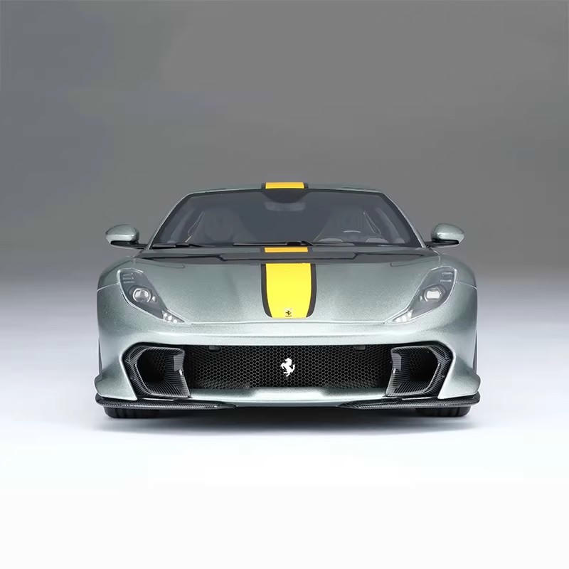 Amalgam 1:18 Ferrari 812 Competizione Resin Model – Gray
