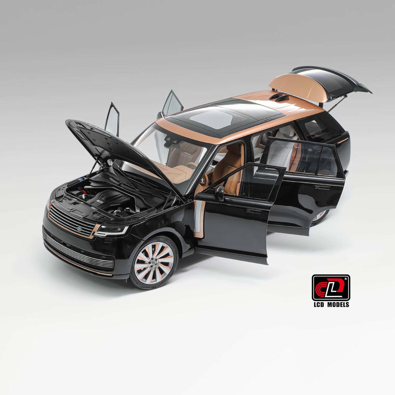LCD 1:18 Range Rover SV 2022 Diecast Model