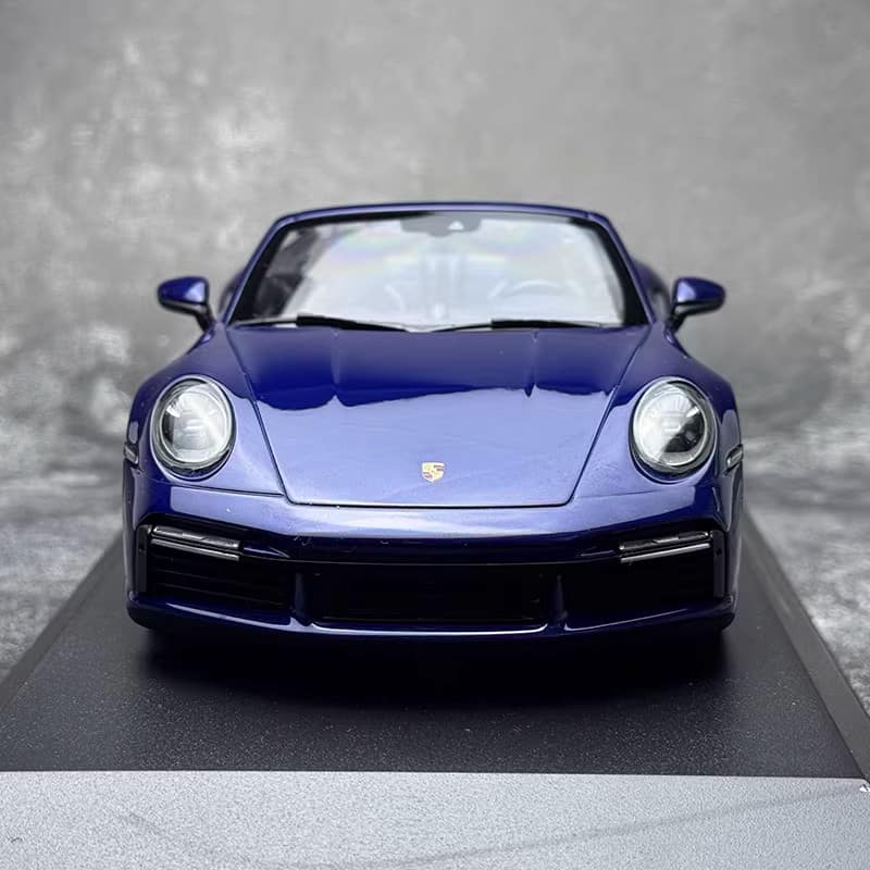 Minichamps 1:18 Porsche 911 (992) Turbo S Cabriolet 2020 Alloy Diecast Model Car