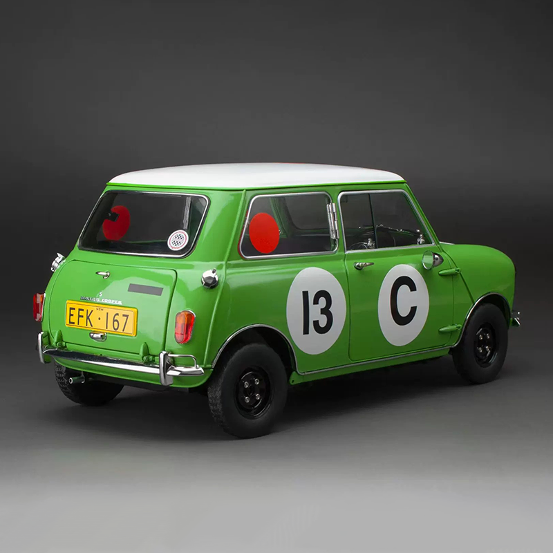 Sun Star 1:12 Mini Cooper S #13 1966 Champion Diecast Model