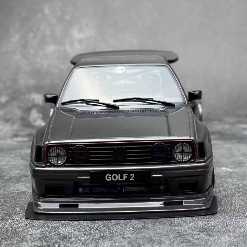 OTTO 1:18 Volkswagen Golf II GTI Resin Model — OT476