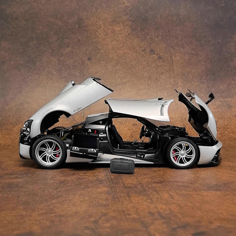 AUTOart Pagani Huayra 1:18 Diecast Car – YX car model