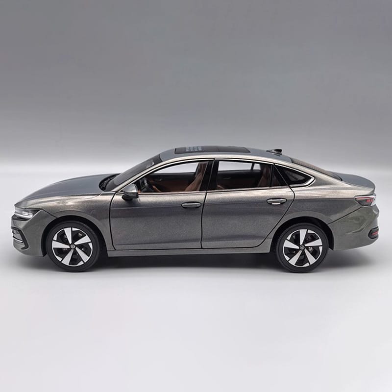 FAW-Volkswagen B9 Magotan 2024 1:18 Alloy Model Car