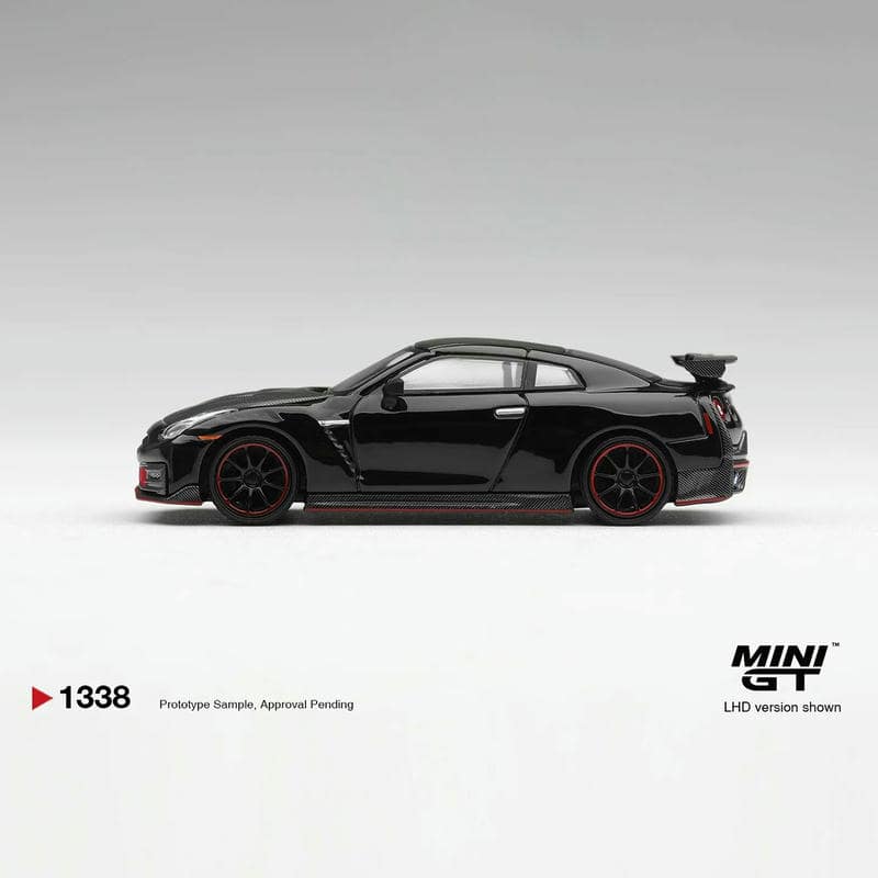 MINI GT 1:64 Nissan GT-R Nismo R35 Diecast Model