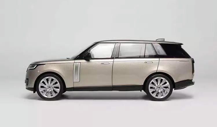 LCD 1:18 Range Rover Honor Genesis Long Edition 2022 Legierung Vollständig offenes Automodell