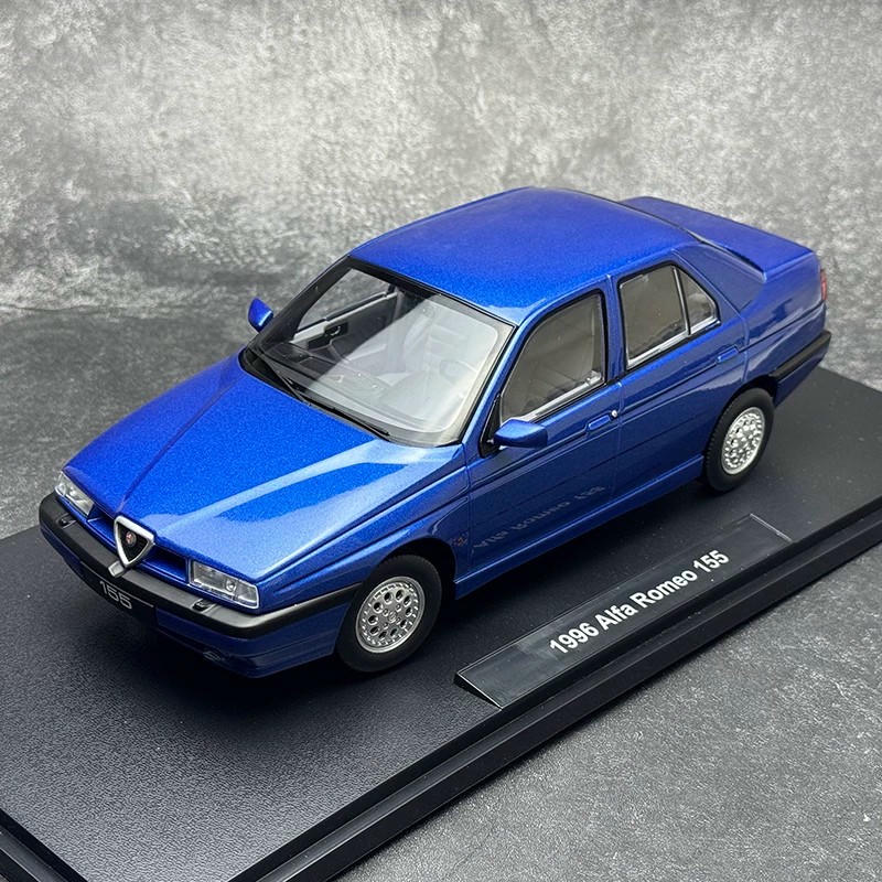 Alfa Romeo 155 Carabinieri 1996 1:18 KK Diecast Model Car