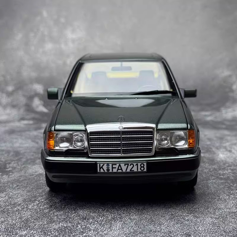 NOREV 1:18 Mercedes-Benz 230E W124 1990 Alloy Diecast Model Ca