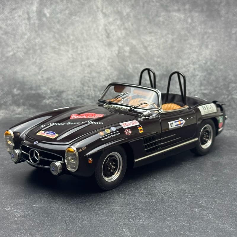 CMC 1:18 Mercedes-Benz 300 SL (W198) Rally Version Diecast Model