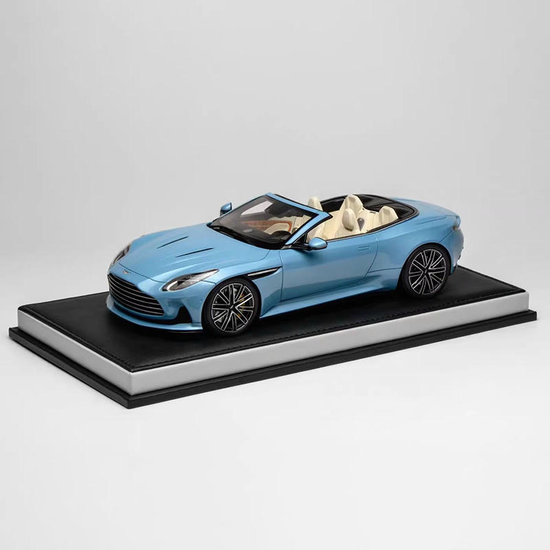 Motorhelix 1:18 Aston Martin DB12 Volante Resin Model