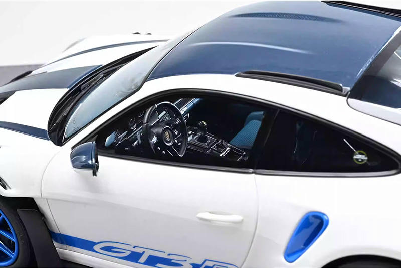 TP 1:18 Porsche 992 GT3 RS Sonderwunsch Resin Model