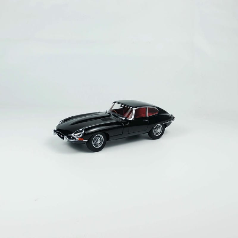 Kyosho Jaguar E-Type 1:18 Diecast Model Car – YX car model