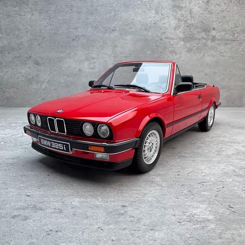 OTTO 1:18 BMW 325i Resin Model
