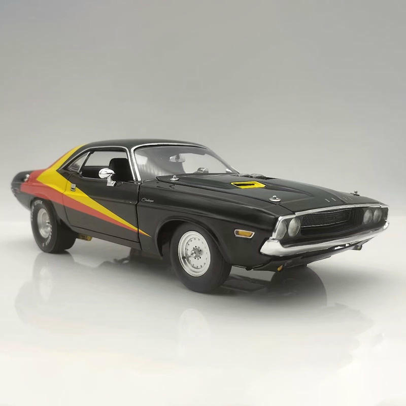 ACME 1970 Dodge Challenger 1:18 Diecast Model Car