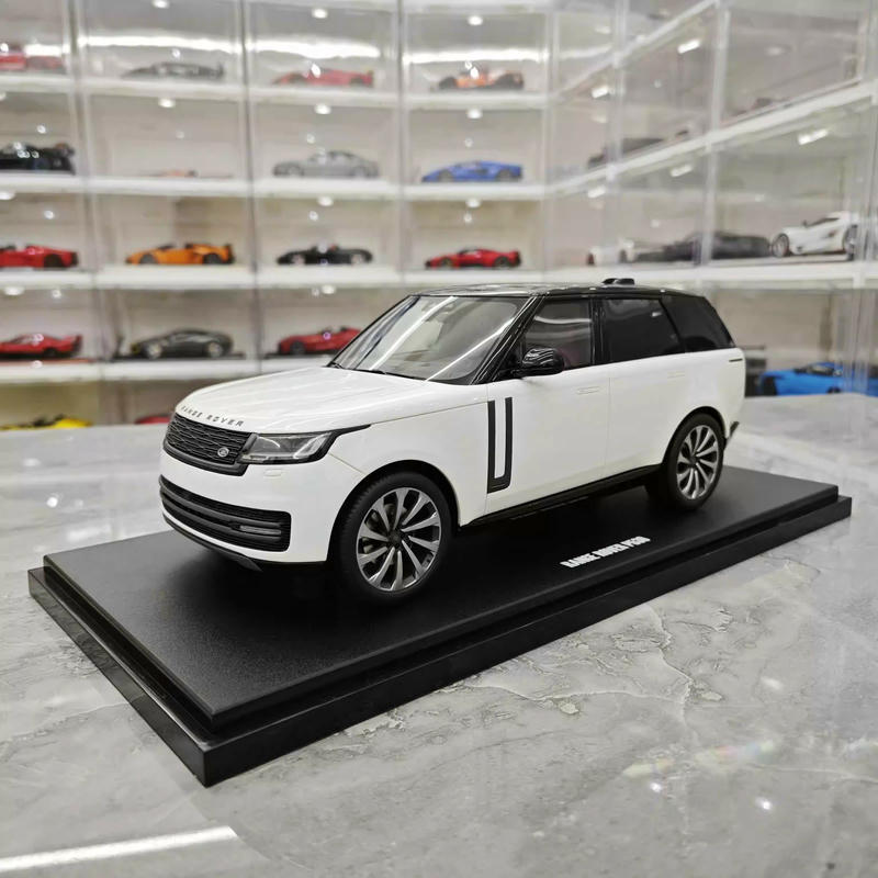 GT Spirit 1:18 Range Rover P530 Resin Model — GT533