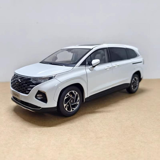 Original Factory 1:18 Hyundai Custo MPV Diecast Model