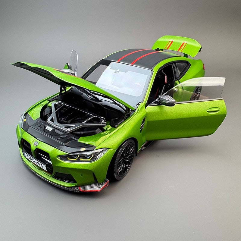 Minichamps 1:18 BMW M4 CSL G82 Diecast Model Car