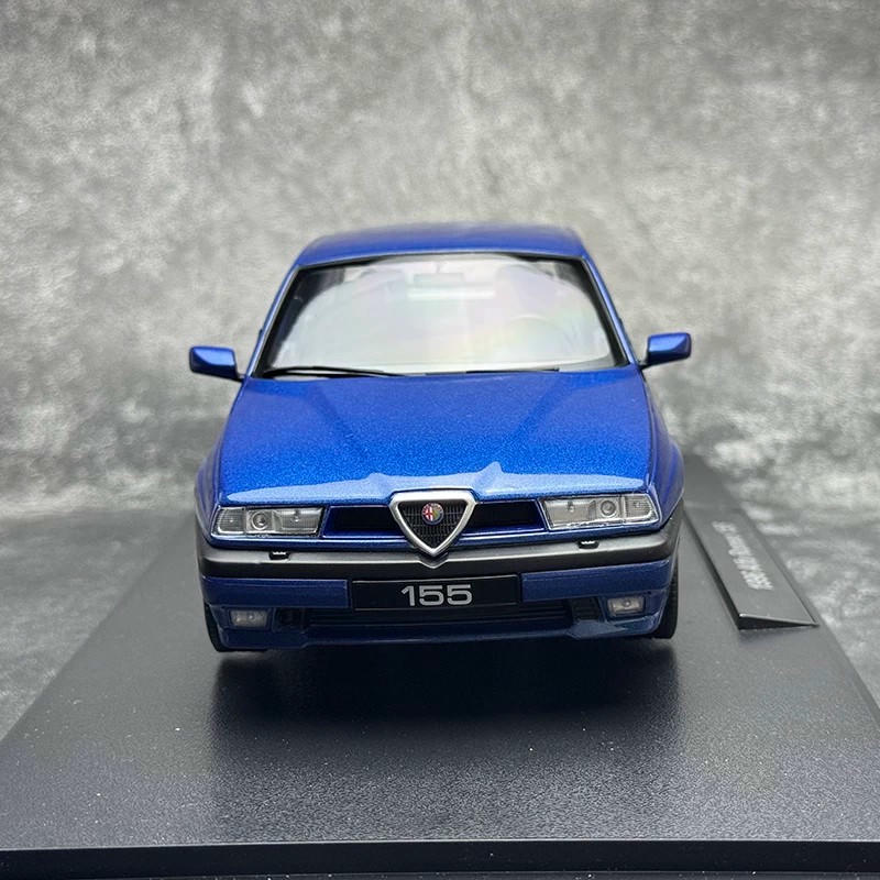 Alfa Romeo 155 Carabinieri 1996 1:18 KK Diecast Model Car