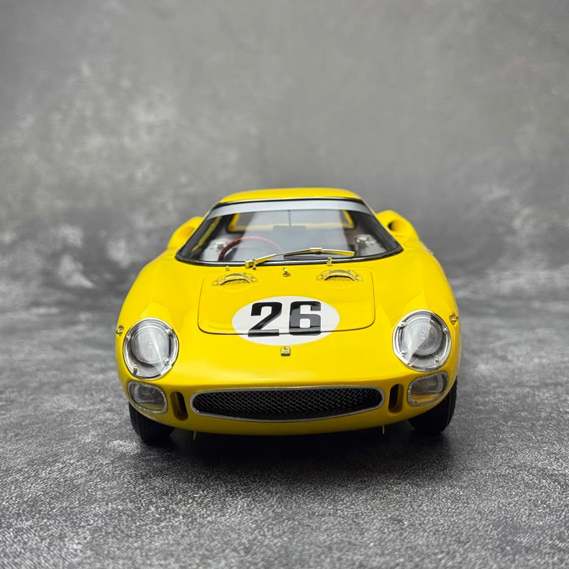 CMC Ferrari 250 LM #26 1:18 Diecast Classic Racing Car Model
