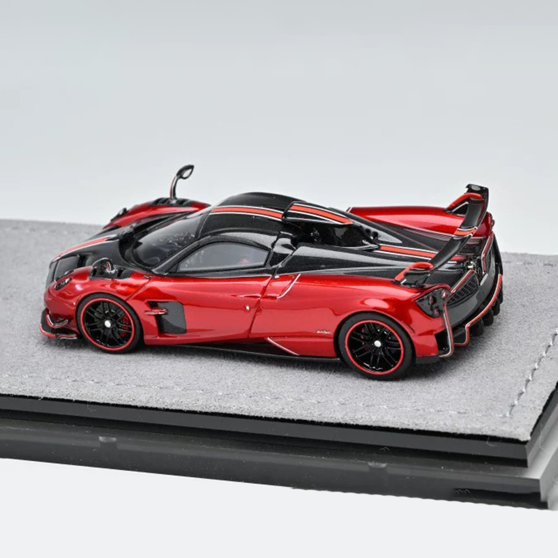 DMH 1:64 Pagani Huayra Roadster Resin Model
