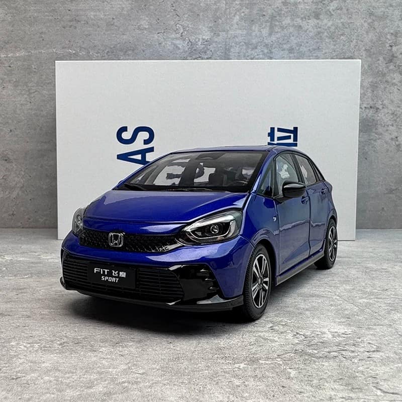 Original Manufacturer 1:18 Honda Fit 2023 (4th Generation) Diecast Model