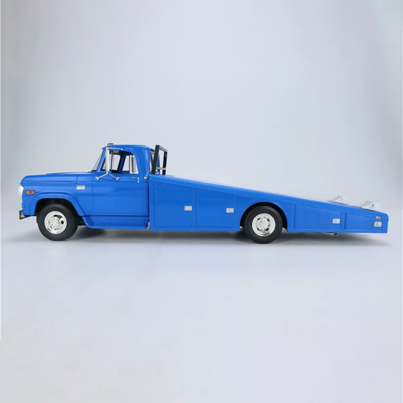 ACME 1:18 1970 Dodge D-300 Ramp Truck Diecast Model