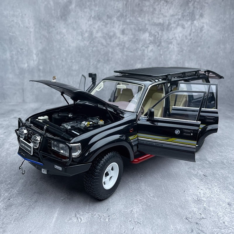 Kengfai Toyota Land Cruiser LC80 1:18 Alloy Diecast Model Car