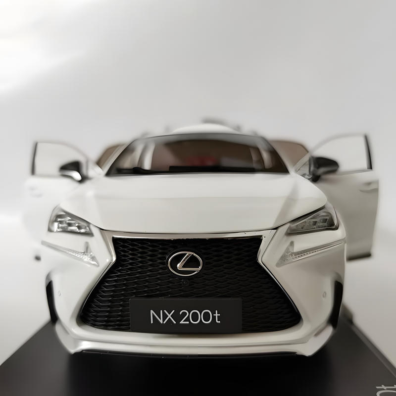 Lexus NX200T 1:18 Diecast SUV Model Car – YX car model