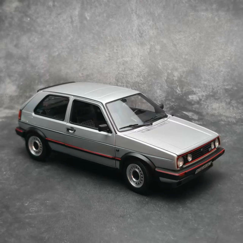 Volkswagen Golf GTI 1989 1:18 Norev Diecast Model Car – Silver