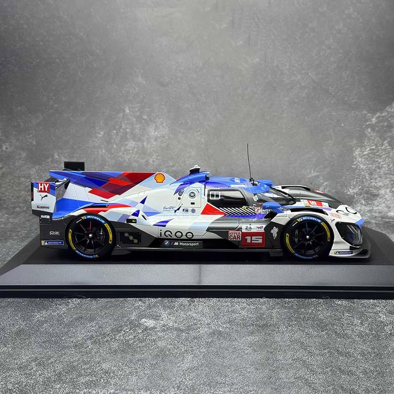 MINICHAMPS 1:18 BMW M HYBRID V8 LMDh Race Car Model