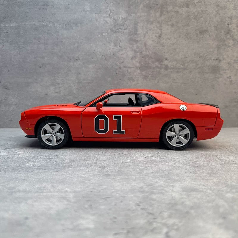 ACME 1:18 2010 Dodge Challenger SRT8 Diecast Model Car A1806034 – American Muscle Collector