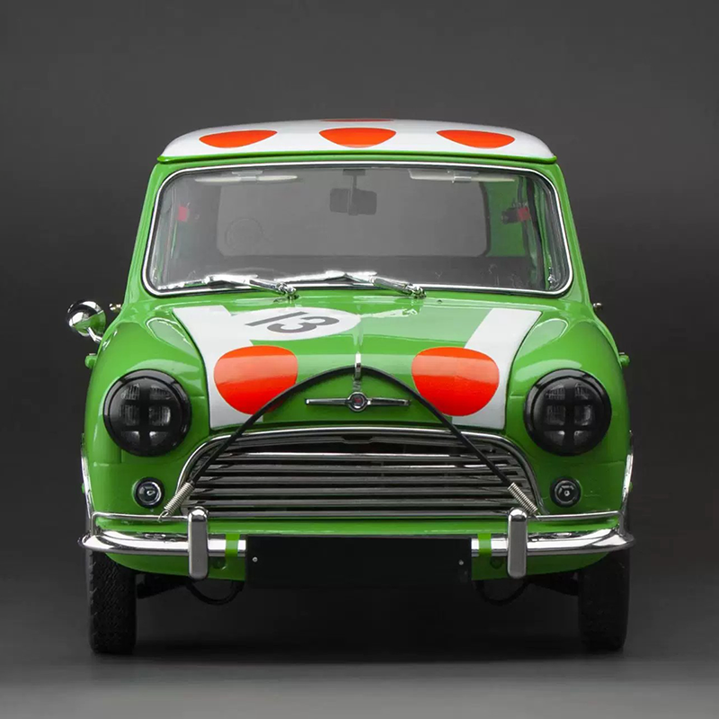 Sun Star 1:12 Mini Cooper S #13 1966 Champion Diecast Model