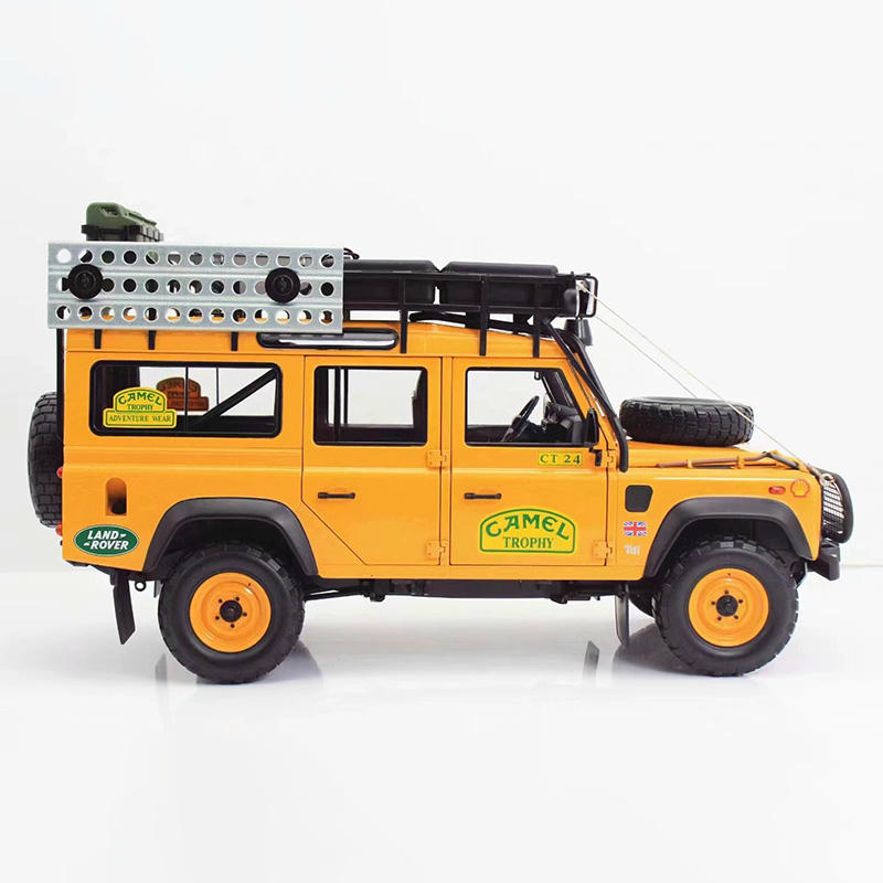 Almost Real 1:18 Land Rover Defender 110 Camel Trophy 1993 Diecast Model
