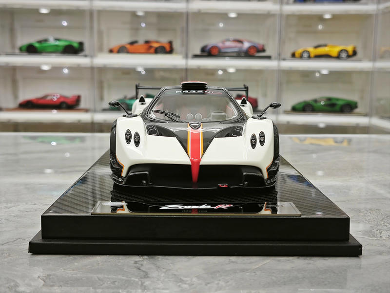 Kash Model Pagani Zonda 1:18 Resin Model Car – Warm Pearl White