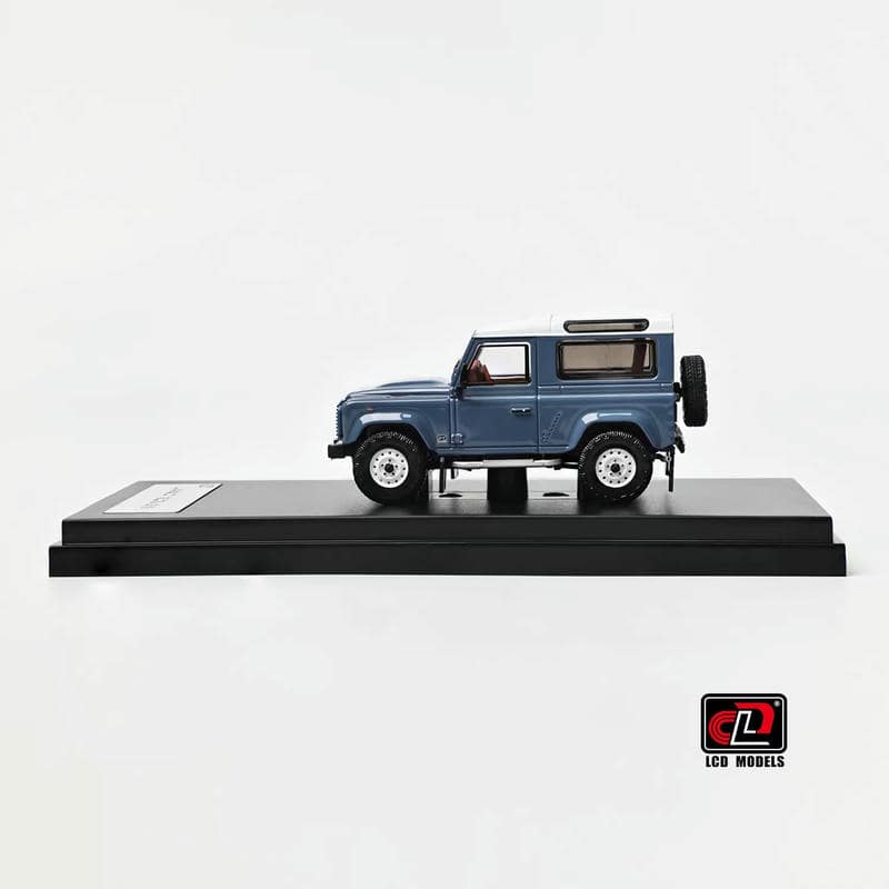 LCD 1:64 Land Rover Defender 90 V8 Diecast Model – YX car model