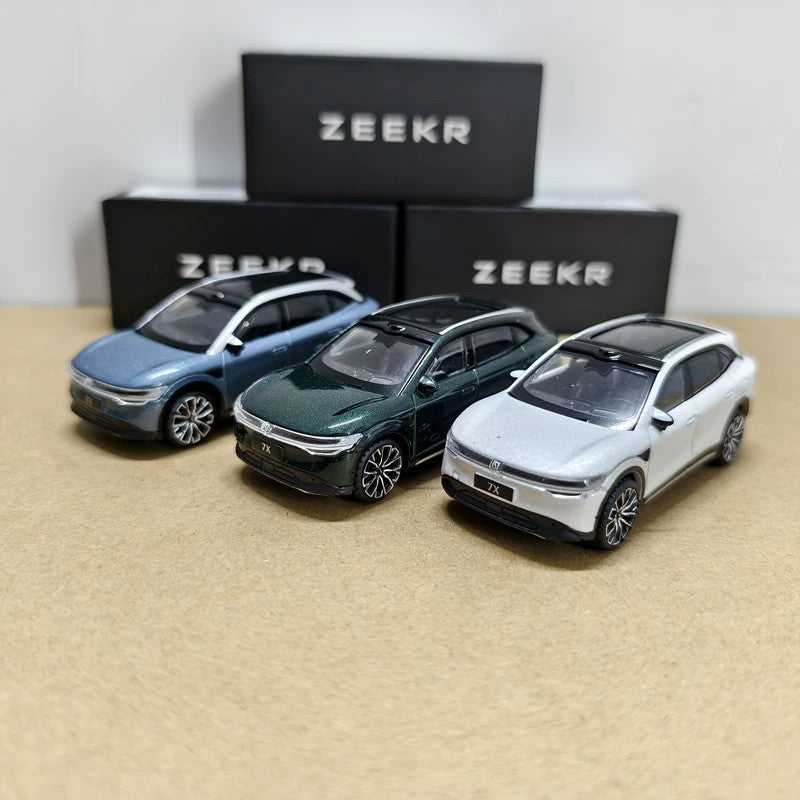 Official 1:64 ZEEKR 7X Diecast Model Car – Geely Electric SUV Alloy Collector Model