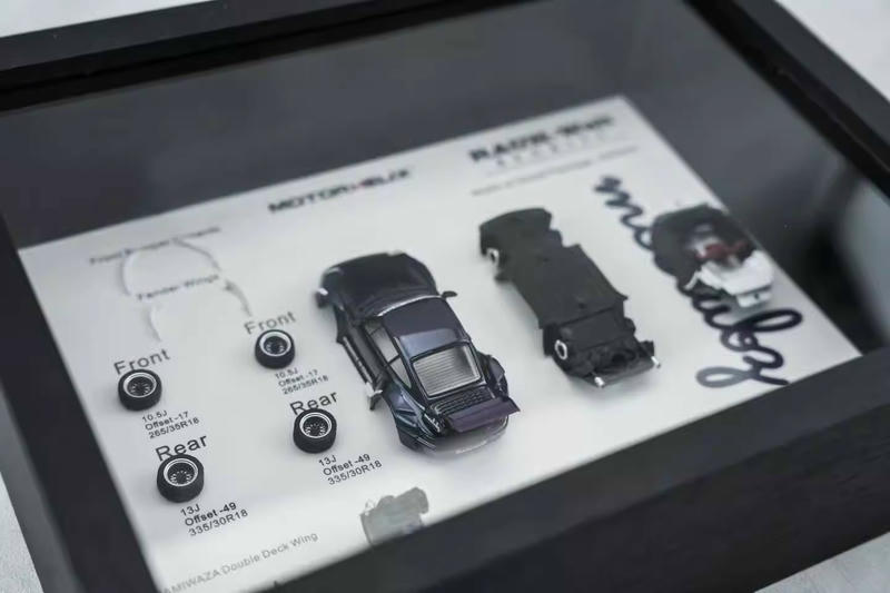 Motorhelix 1:64 Porsche RWB 964 Army Girl – Structure Display Frame Set