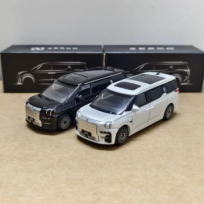 Original 1:64 ZEEKR 009 Electric MPV Diecast Model