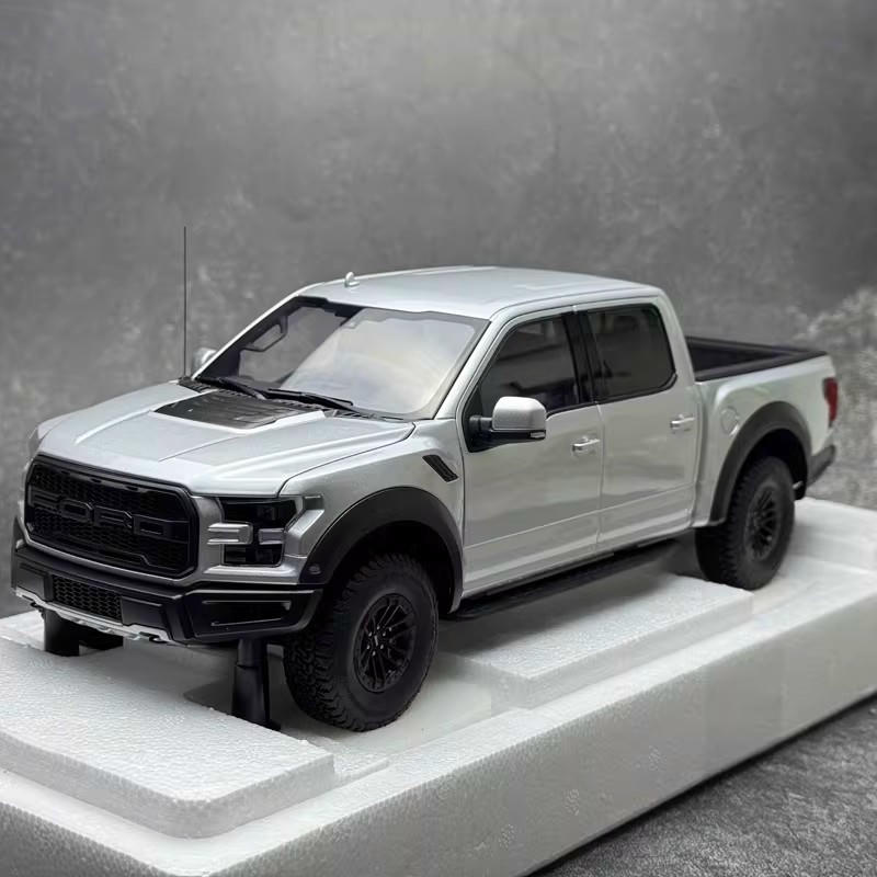 AUTOart  1:18 Ford F-150 Raptor SuperCrew 2019 Diecast Model Truck