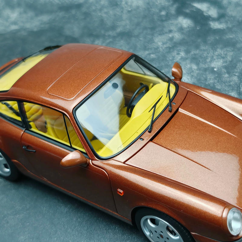 Norev Porsche 911 Carrera 2 1992 1:18 Diecast Model Car