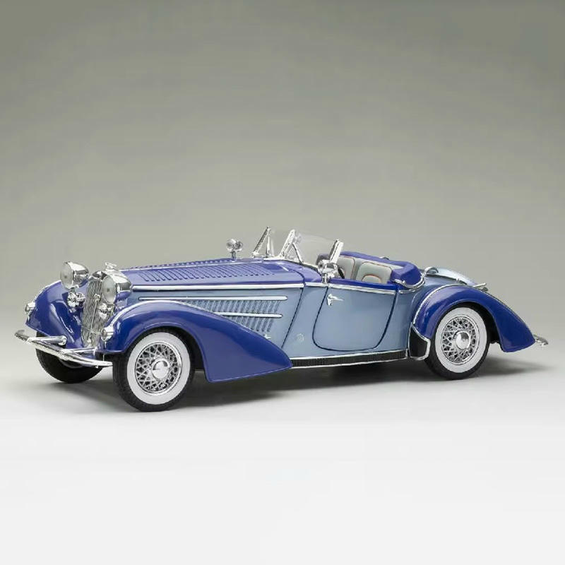 SunStar 1:18 1939 Horch 855 Roadster Diecast Model