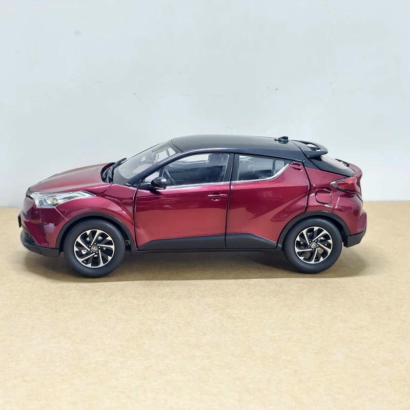 1:18 Toyota IZOA Diecast Opening Model