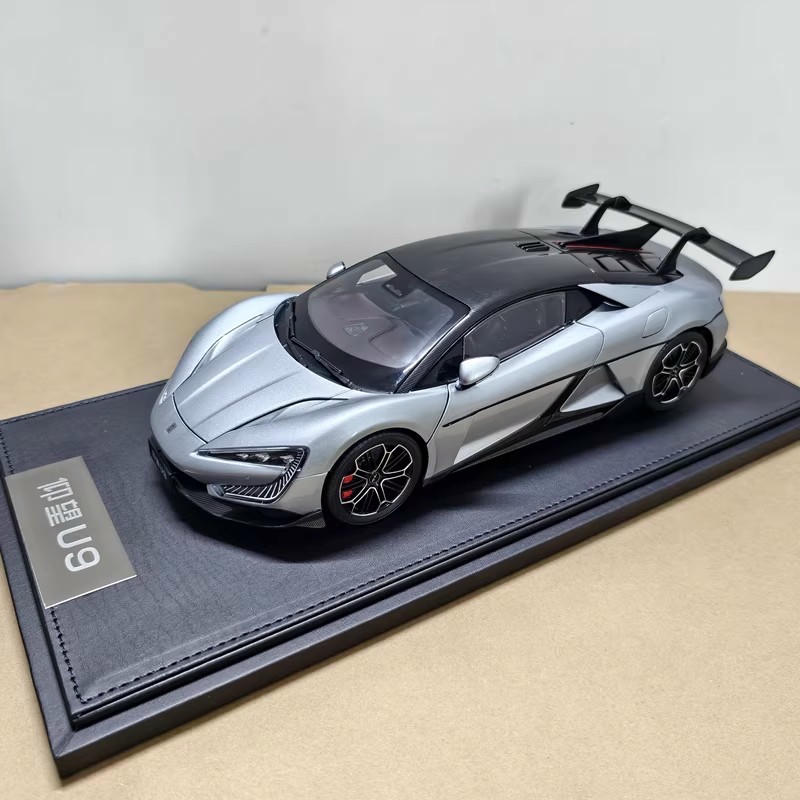 1:18 BYD Yangwang U9 Electric Supercar Diecast Model