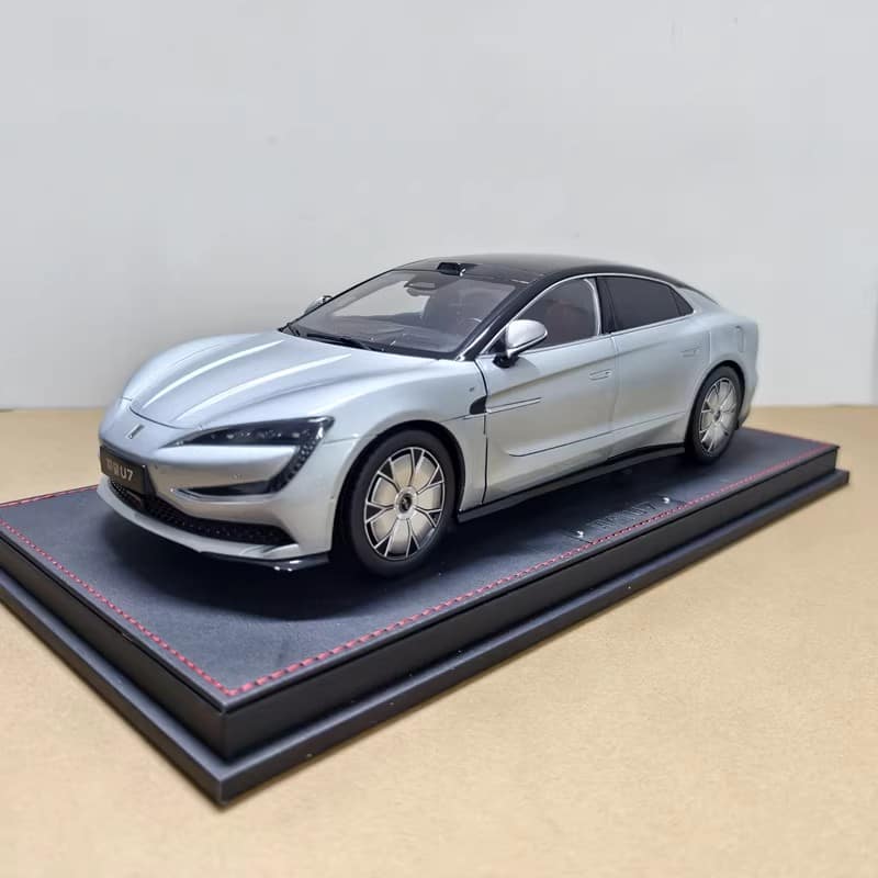 Original Manufacturer 1:18 BYD Yangwang U9 Electric Hypercar Diecast Model