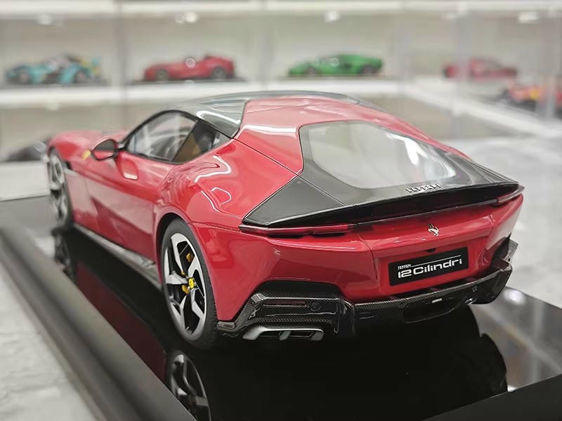 Amalgam 1:18 Ferrari 12Cilindri Coupe Resin Model – Metallic Red